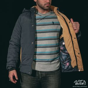 کاپشن کلاهدار گرم بالا